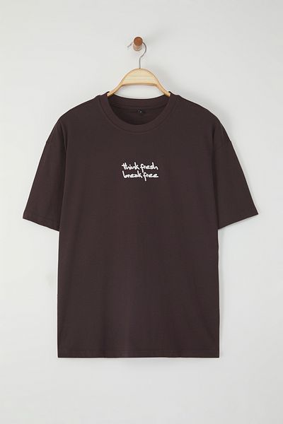 Trendyol Collection Σκούρο καφέ λουλούδι εμπριμέ φαρδύ βαμβακερό μπλουζάκι - TMNSS25TS00028