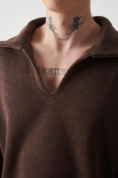 Rocqerx R-5850 Світшот з деталізованим коміром