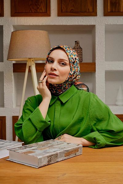 AFVENTE Green Soft Cotton Scarf - Spotted Pattern