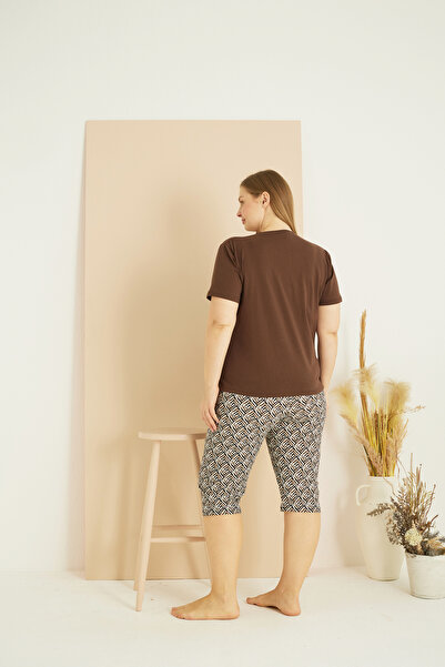 Siyah İnci Brown Patterned Curve Plus Size Oversize Cotton Capri Suit 25102758