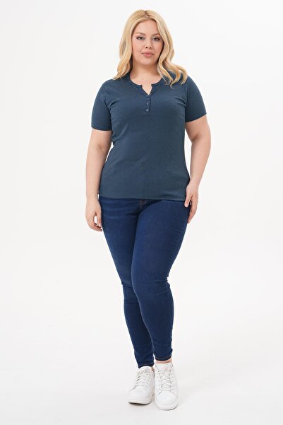 Siyezen Plus Size Button Detailed Cotton Lycra Short Sleeve Basic Blouse