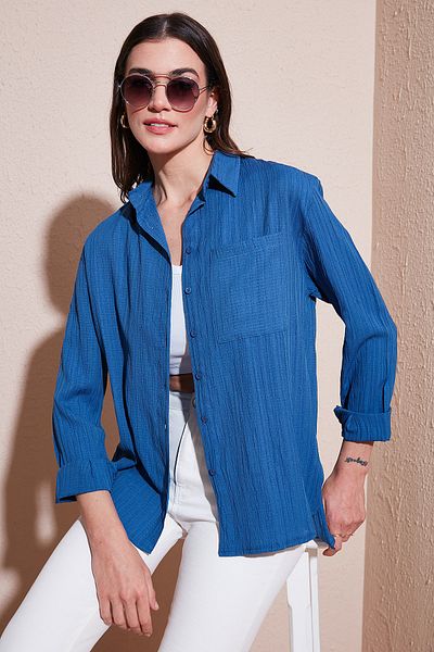 Lela Regular Fit Single Pocket Short Front Long Back Crinkle Shirt Shirt 6772752