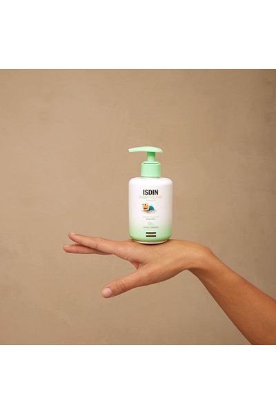 ISDIN لوشن مرطب للجسم من Babynaturals بحجم 200 مل | للأطفال من عمر 0+ أشهر | تم اختباره من قبل أطباء الأطفال وأطباء الجلدية