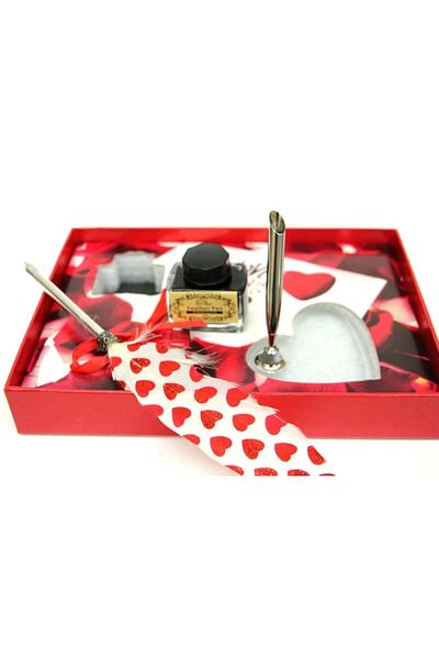 No8 Home Divit Inkwell Set with Heart and Envelope