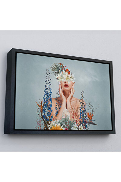 Harita Sepeti Portret prelepe žene u crnoj ramovanoj sliki na platnu sa cvećem