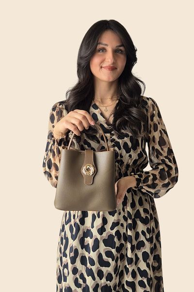 QUB CLUB Women's Multi-Eye Strap Medium Shoulder Bag