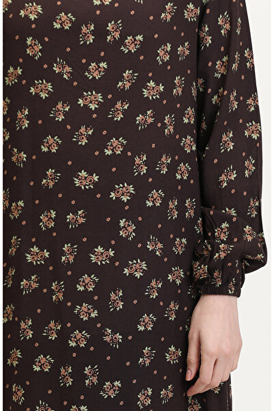 sefamerve Φόρεμα βισκόζης καφέ με σχέδιο 0007-05 Μοντέλο