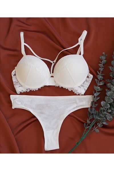 cappadocians Set sutien cu 2 piese cu dantelă detaliată și susținută cu nervuri - culoare ecru