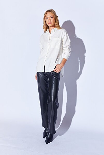 Manche Beyaz Oversize tek cepli gabardin rahat kesim soft dokulu pamuk kadın gömlek | MKW168174-01