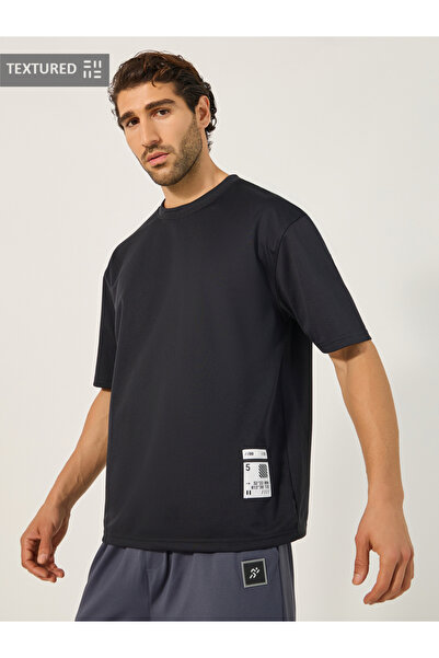 Styli Ultra Lightweight Textured Badge Detail T-Shirt