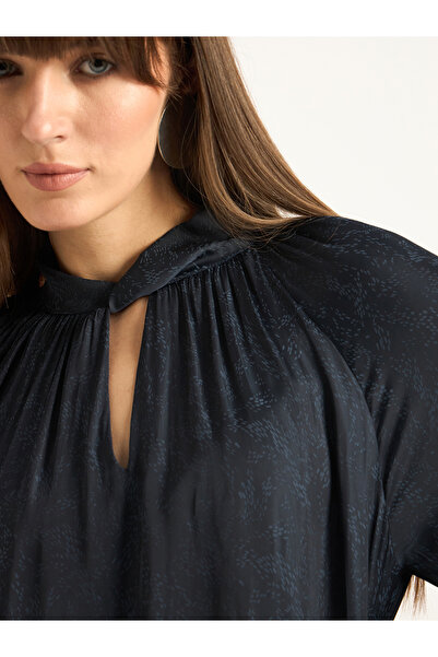 Femmella By Styli Satin Keyhole Neck Balloon Sleeve Top