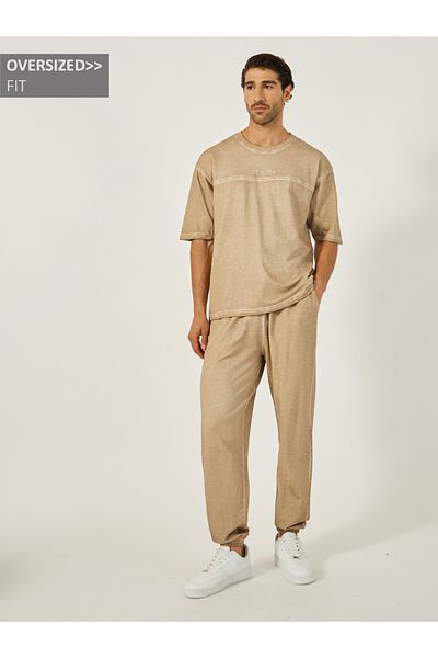 Styli Acid Wash Round Neck T-Shirt and Oversize Joggers Co-Ords