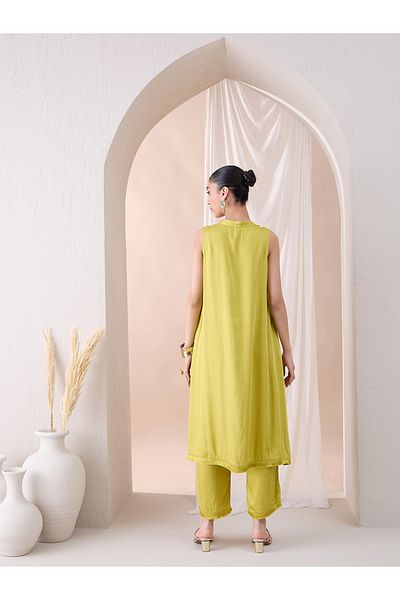 Femmella By Styli Sleeveless Mandarin Collar Long Kurta with Straight Pant