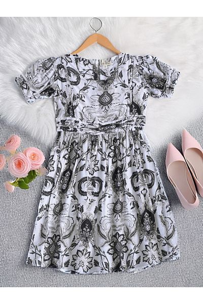 Bella Moda By Styli All-Over Print Fit and Flare Dress with Short Sleeves