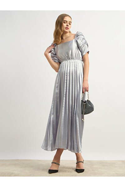 Styli فستان ماكسي سادة بأكمام مطوية