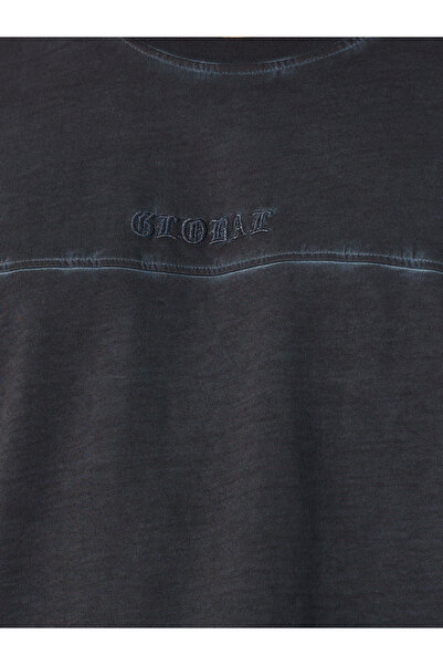 Styli Acid Wash Round Neck T-Shirt and Oversize Joggers Co-Ords