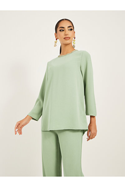 Styli 3/4th sleeve length long top with gold lace trims and wide leg pants modest set