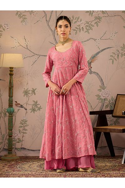 Sassafras By Styli قميص أناركالي مزين بالترتر وفتحة رقبة على شكل قلب