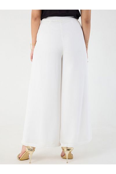 Femmella By Styli Mid Rise Wide Leg Satin Pant