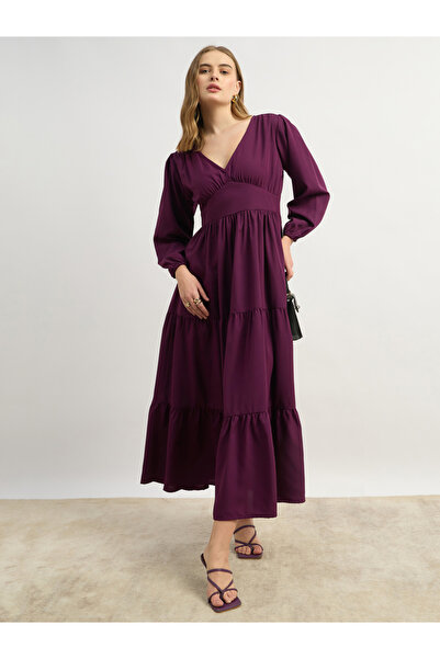 Styli Balloon Sleeve V-Neck Tiered A-Line Maxi Dress