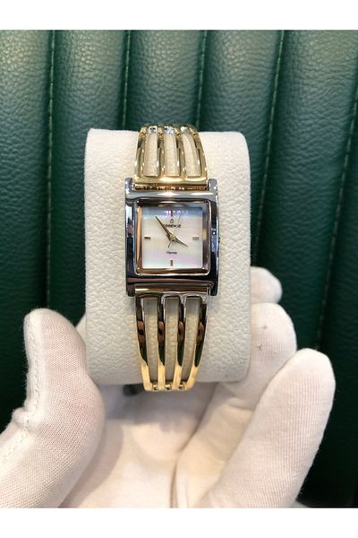 Essence Women's Wristwatch