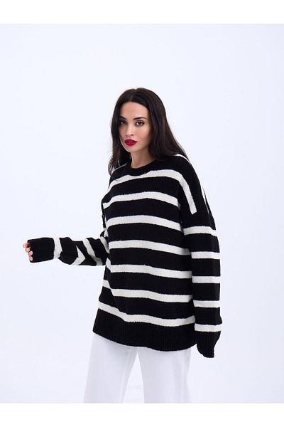 Kokosh moda 43111 PULOVER CASUAL CU DUNȚI TRICO-NEGRU-ECRU