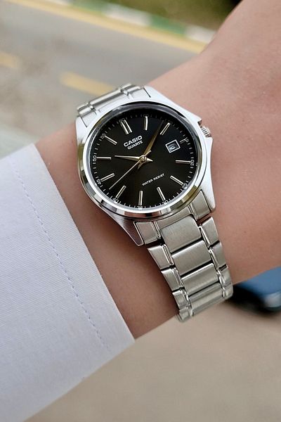 Casio Brand Silver Color Luxury Women's Women's Wristwatch
