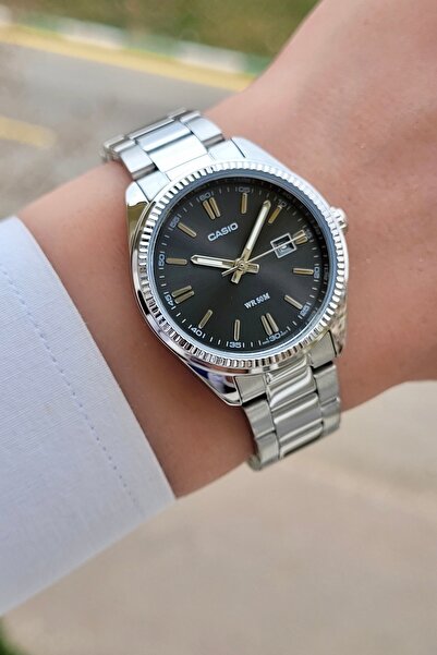 Casio Gümüş Renk Kadın Kol Saati