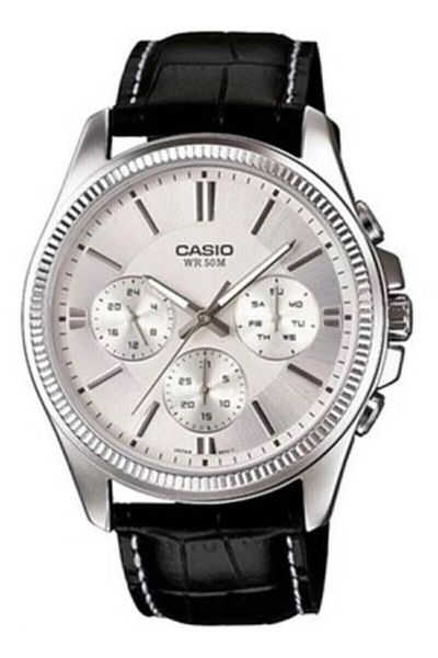 Casio ساعة يد رجالية بحبل فولاذي فضي اللون 50mt