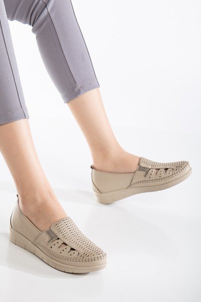 By Yağlıoğlu 92106 Orthopedic Leather Perforated Comfortable Saddler Shoes with Processing Detail