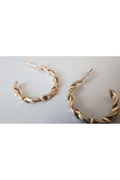 chibi Elegant Modern Stylish Gold Twist Earrings