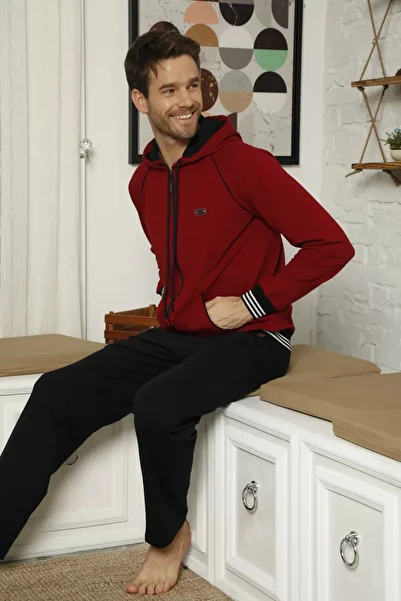 The LOG INVEST Men's Hooded Tracksuit Set