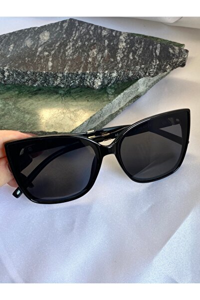 Mazzy Cat Eye Design Black Women's Sunglasses