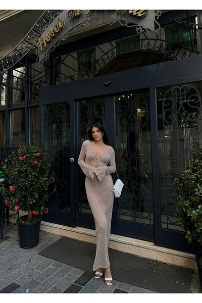 buqre's moda Νέο μάξι φόρεμα με γιακά μαργαριτάρι με λεπτομέρεια