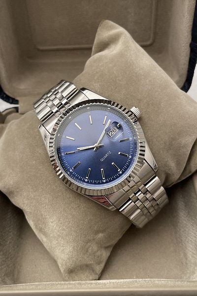 Leerybee Elite Men's Wristwatch with Premium Calendar Kn-11