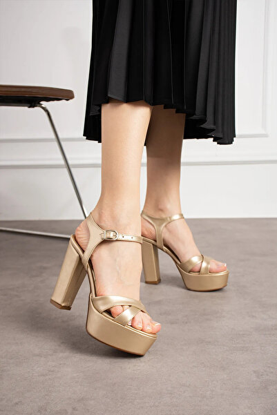 Şahnur 13 سم أحذية نسائية بكعب عالي سميك من الساتان