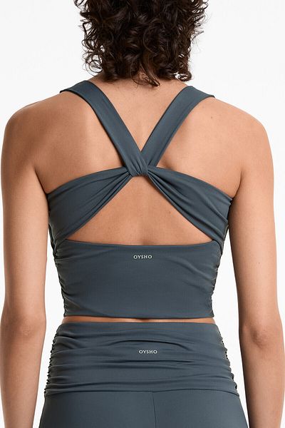 Oysho تانك توب Comfortlux بظهر متقاطع