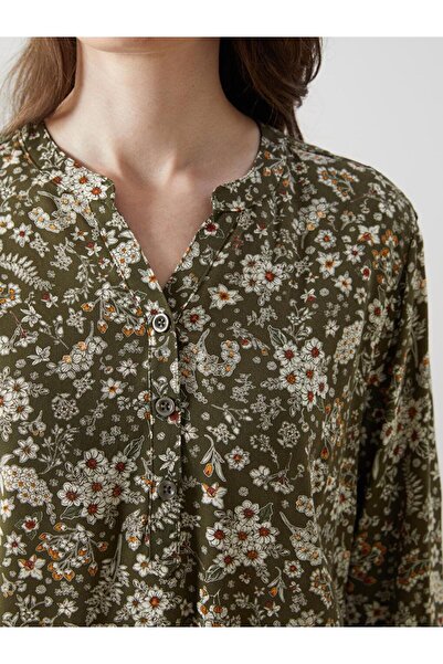 LC Waikiki LCW Grace  Kaçık Yaka Çiçekli Kadın Bluz