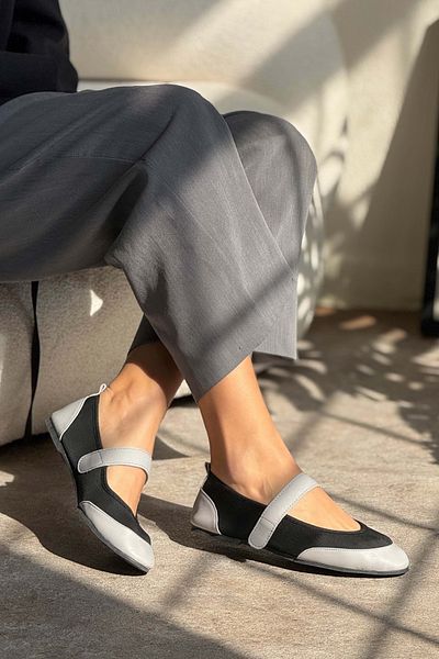 NİŞANTAŞI SHOES Vasetto Damen-Ballerinas mit flacher Sohle und schwarzer Stretch-Front aus grauem Leder mit detaillierten Details