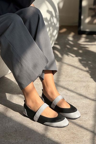 NİŞANTAŞI SHOES Vasetto Damen-Ballerinas mit flacher Sohle und schwarzer Stretch-Front aus grauem Leder mit detaillierten Details