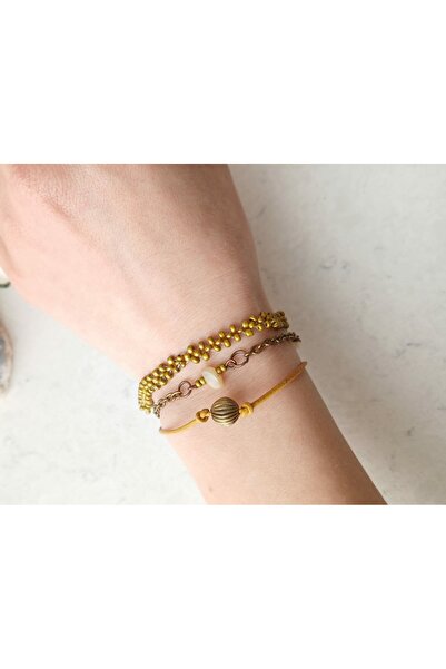 TREND Bohemian 3 Row Leather & Mother of Pearl Detailed Beadwork Style Bracelet