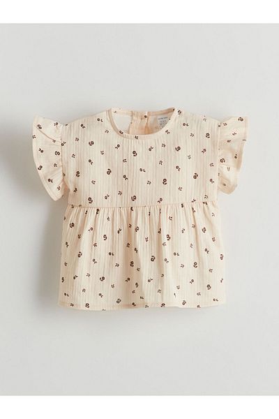 LC Waikiki Beige Floral Muslin Baby Girl Blouse and Shorts 2-Piece
