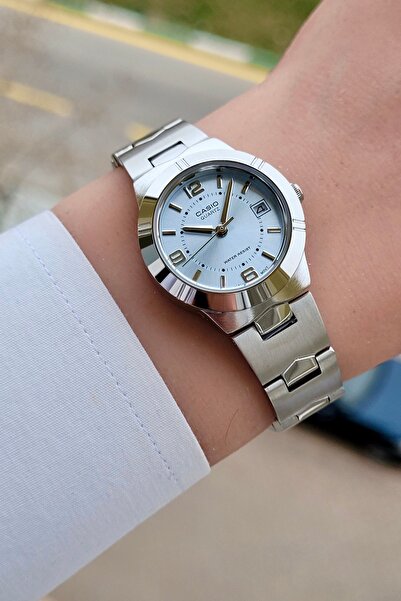 Casio Marka Küçük Kasa Gümüş Mavi Renk Sade Takvimli Kadın Kol Saati
