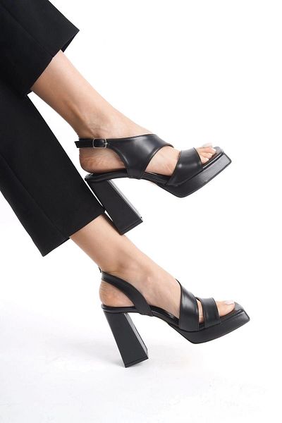buHillco Cica Black Leather Heeled Shoes