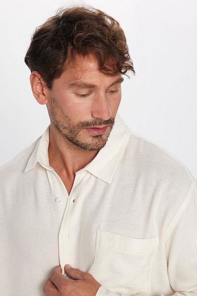 Tudors Ανδρικό πουκάμισο Relax Fit Relaxed Cut Muslin Viscose Cotton Single Pocket Απλό εκρού πουκάμισο