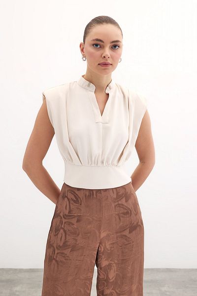 Sateen Collar Accessory Tank Top - Beige