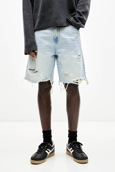 Pull & Bear Distressed denim bermuda