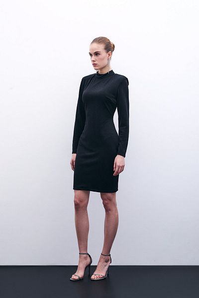 Sateen Rochie scurtă strălucitoare - neagră