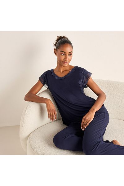 FAV Lace Trim T-shirt and Elasticated Pyjama Set