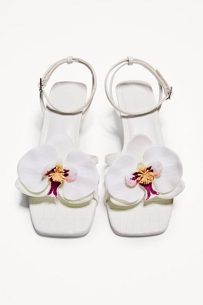 Bershka Kitten heel sandals with floral detail